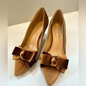 Journee Collection copper bow heels, size 8.5